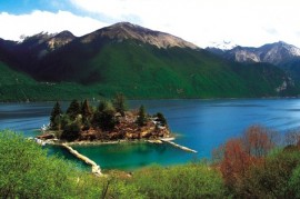 林芝-巴松措-大峡谷4日游