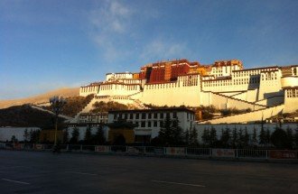 林芝-巴松措-大峡谷5日游